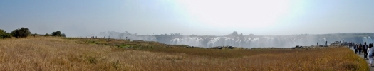 Ein Panorama Foto der Vic. Falls.